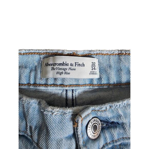 Abercrombie & Fitch The Vintage Flare Jeans 32 14R Light Wash High Rise - Picture 9 of 10